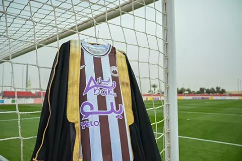 استنكار ورفض واعتذار.. ردود فعل واسعة على تعدي حارس الجبلين ضد حكم المباراة